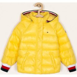 Tommy Hilfiger - Kurtka dziecięca 104-176 cm. Czerwone kurtki dziewczęce z elastanu, krótkie. W wyprzedaży za 539,90 zł.