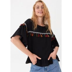 Bluzka z chwostami - Czarny. Czarne bluzki damskie House, s, bez wzorów, bez kołnierzyka, bez rękawów. W wyprzedaży za 39,99 zł.