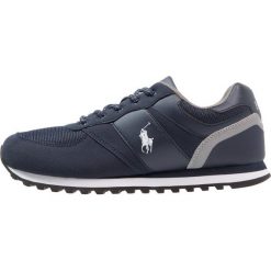 Polo Ralph Lauren SLATON Tenisówki i Trampki navy/white. Niebieskie trampki dziewczęce Polo Ralph Lauren, z tworzywa sztucznego. W wyprzedaży za 335,20 zł.
