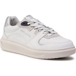 Sneakersy PEPE JEANS - Abbey Skate PLS31054 White 800. Białe półbuty damskie Pepe Jeans, na co dzień, bez wzorów, z jeansu, bez obcasa, na płaskiej podeszwie, bez zapięcia. Za 349,00 zł.