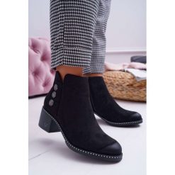 Botki Damskie Płaski Obcas Czarne Tristram. Czarne botki damskie Tagless, z nubiku, klasyczne, bez obcasa, na obcasie, bez zapięcia. Za 139,00 zł.