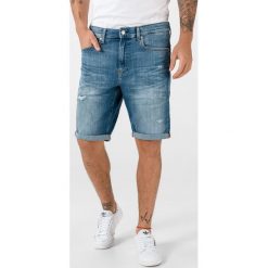 Calvin Klein Szorty Niebieski. Niebieskie spodenki i szorty męskie Calvin Klein, bez wzorów, z elastanu. Za 393,95 zł.