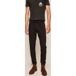 Medicine - Spodnie Retro Vibes. Czarne spodnie męskie MEDICINE, s, bez wzorów, z bawełny, retro. W wyprzedaży za 79,90 zł.