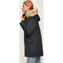 Tommy Hilfiger - Kurtka. Czarne kurtki damskie TOMMY HILFIGER, s, bez wzorów, z bawełny, krótkie. W wyprzedaży za 739,90 zł.