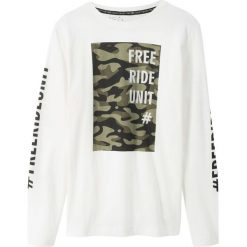 Shirt z długim rękawem i nadrukiem bonprix biel wełny z nadrukiem. Białe koszule chłopięce bonprix, z nadrukiem, z wełny, bez kołnierzyka, z długim rękawem, długie. Za 29,99 zł.