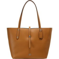 Torebki klasyczne damskie: Coach MARKET TOTE Torebka light saddle cloud