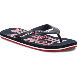Japonki TOMMY HILFIGER - Sporty Beach Sandal FM0FM01673 Midnight 403. Niebieskie klapki męskie TOMMY HILFIGER, bez wzorów, z tworzywa sztucznego. W wyprzedaży za 99,00 zł.
