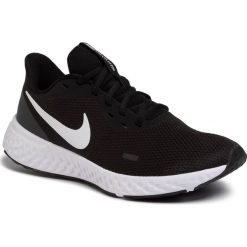Buty NIKE - Revolution 5 BQ3204 002 Black/White/Anthracite. Czarne buty sportowe męskie Nike, z tworzywa sztucznego, bez zapięcia, do biegania, nike revolution. Za 229,00 zł.