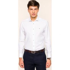 Koszula Tommy Hilfiger Tailored Classic TT0TT05991. Białe koszule męskie Tommy Hilfiger Tailored, m, bez wzorów, z elastanu, biznesowe, bez kołnierzyka, bez rękawów. W wyprzedaży za 189,00 zł.
