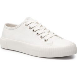 Trampki VAGABOND - Ashley W 4746-080-01 White. Białe półbuty damskie Vagabond, na co dzień, bez wzorów, z gumy, bez obcasa, na płaskiej podeszwie, bez zapięcia. W wyprzedaży za 209,00 zł.