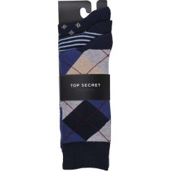 Skarpetki męskie 3 pack. Skarpetki męskie Top Secret, bez wzorów, z bawełny. W wyprzedaży za 24,99 zł.