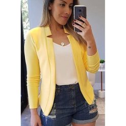 Narzutka BEARA YELLOW. Żółte kamizelki damskie IVET, bez wzorów, eleganckie, bez kaptura. W wyprzedaży za 49,00 zł.