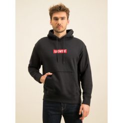 Bluza Levi's® Relaxed Graphic 72632-0023. Czarne bluzy męskie s, bez wzorów, bez kołnierzyka, bez rękawów, bez kaptura. Za 279,00 zł.