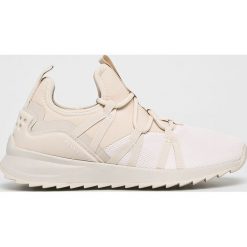 Tamaris - Buty. Białe buty sportowe damskie Tamaris, bez wzorów, z gumy, sportowe. W wyprzedaży za 199,90 zł.