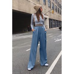 Spodnie EVDORA BLUE. Niebieskie spodnie damskie Spodnie EVDORA BLUE, s. W wyprzedaży za 69,00 zł.