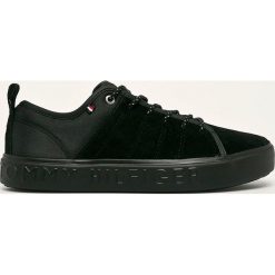 Tommy Hilfiger - Buty. Czarne sneakersy męskie TOMMY HILFIGER, z okrągłym noskiem, na sznurówki. W wyprzedaży za 349,90 zł.