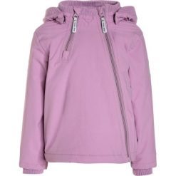 Mikkline BABY JACKET SOLID Kurtka zimowa violet. Fioletowe kurtki chłopięce marki mikk-line, na zimę, z nylonu. W wyprzedaży za 179,50 zł.