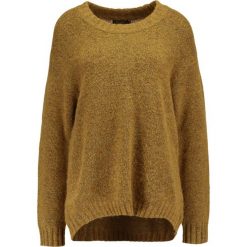 Swetry klasyczne damskie: Soaked in Luxury ISBEA Sweter mustard wood melange