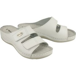 TAMARIS 27510-22 117 white leather, klapki damskie. Białe klapki damskie Tamaris, bez wzorów, bez obcasa. Za 139,00 zł.