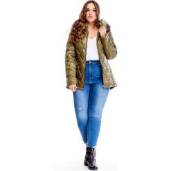 Pikowana kurtka z kapturem granatowy. Niebieskie kurtki damskie Tagless, plus size, bez wzorów, z kapturem. Za 258,21 zł.