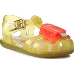 Sandały MELISSA - Mini Melissa Aranha VIII BB 31704 Yellow/Orange 50890. Żółte sandały dziewczęce marki Melissa, z tworzywa sztucznego, bez zapięcia. W wyprzedaży za 139,00 zł.