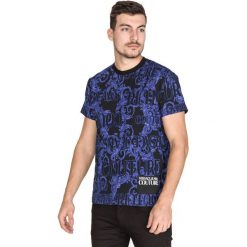 Versace Jeans Couture Koszulka Niebieski. Niebieskie podkoszulki męskie Versace Jeans Couture, m, bez wzorów, z elastanu, z krótkim rękawem. Za 790,95 zł.