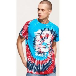 T-shirty męskie: Kolorowy t-shirt tie dye – Wielobarwn