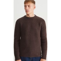 Sweter - Bordowy. Czerwone swetry klasyczne męskie marki Reserved, l. Za 159,99 zł.