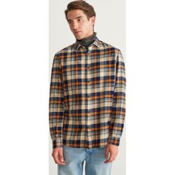 Koszula w kratę regular fit - Żółty. Żółte koszule męskie marki Reserved, l. Za 119,99 zł.