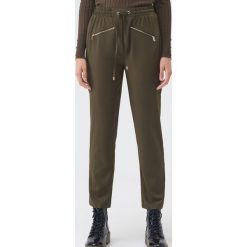 Spodnie chino z suwakami - Khaki. Brązowe spodnie damskie Sinsay, s. Za 59,99 zł.