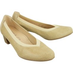 ALPINA 8359-7 FAUNA sabia/beige/avo, czółenka damskie. Brązowe czółenka damskie Alpina, bez wzorów, ze skóry, bez obcasa, na obcasie. W wyprzedaży za 188,90 zł.