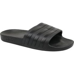 Adidas Adilette Aqua F35550. Czarne kapcie męskie Adidas, z materiału. W wyprzedaży za 69,99 zł.
