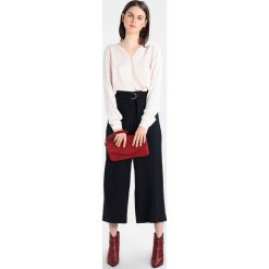 Bluzki damskie: Vila VICAVA VNECK Bluzka peach blush