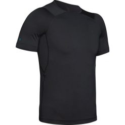 Under Armour RUSH™ Koszulka Czarny. Czarne podkoszulki męskie Under Armour, s, bez wzorów, z elastanu, bez kołnierzyka, krótkie. Za 257,95 zł.