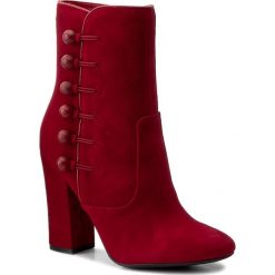 Botki GUESS - Lucena FLCEN3 SUE10 RED. Czerwone botki damskie skórzane Guess. W wyprzedaży za 489,00 zł.
