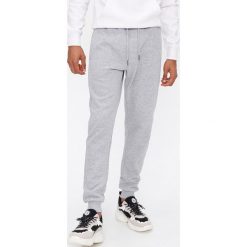 Dresowe joggery - Szary. Szare spodnie męskie House, s, bez wzorów, z dresówki. Za 79,99 zł.