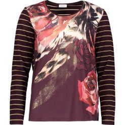 Koszulka w kolorze bordowo-złotym. Czerwone koszulki damskie marki Gerry Weber, na co dzień, w paski, z materiału, z okrągłym kołnierzem, z długim rękawem. W wyprzedaży za 85,95 zł.
