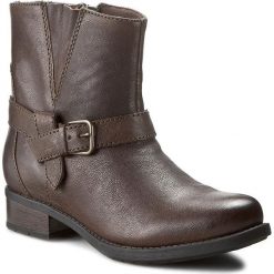 Botki CLARKS - Verlie Bali 261215534 Dark Taupe. Brązowe botki damskie na obcasie marki Clarks, ze skóry, za kostkę, z paskami. W wyprzedaży za 249,00 zł.