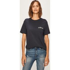 Vero Moda - T-shirt. Niebieskie bluzki damskie Vero Moda, s, z aplikacjami, z bawełny, z okrągłym kołnierzem, z krótkim rękawem. W wyprzedaży za 44,90 zł.