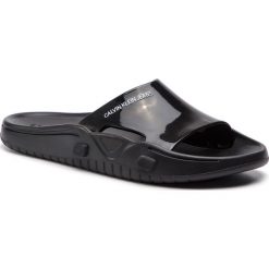 Klapki CALVIN KLEIN JEANS - Futura R7781 Black. Czarne klapki damskie Calvin Klein Jeans, bez wzorów, z jeansu, bez obcasa. W wyprzedaży za 239,00 zł.