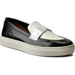 Półbuty GANT - Michelle 14571694 Marine/Papyrus G698. Białe creepersy damskie GANT, ze skóry, marine, na płaskiej podeszwie. W wyprzedaży za 299,00 zł.