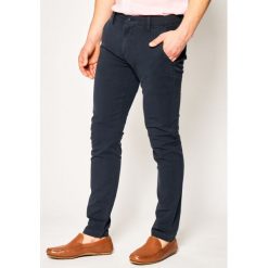 Spodnie materiałowe Levi's Chino 17199-0013. Niebieskie jeansy męskie Levi's®, s, bez wzorów. Za 319,00 zł.