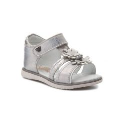 LASOCKI KIDS CI12-2928-05 Srebrny. Szare sandały dziewczęce Lasocki Kids, ze skóry, bez zapięcia. Za 89,99 zł.