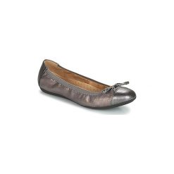 Baleriny Geox D LOLA 2FIT. Szare baleriny damskie Geox, bez wzorów, bez obcasa. Za 307,30 zł.