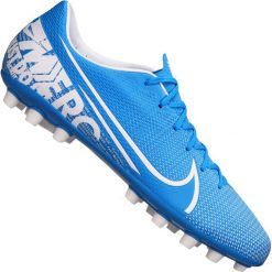 Buty piłkarskie Nike Vapor 13 Academy Ag M BQ5518-414. Niebieskie buty sportowe męskie Nike, na jesień, z materiału, na sznurówki, do piłki nożnej. W wyprzedaży za 379,00 zł.