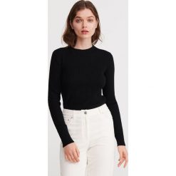 Sweter z wełną - Czarny. Czarne swetry damskie Reserved, s, bez wzorów, z wełny, bez rękawów, bez kaptura. Za 159,99 zł.