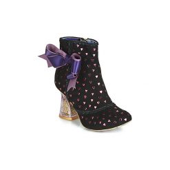 Botki Irregular Choice OUTTA TIME. Czarne botki damskie Irregular Choice, bez obcasa, bez zapięcia. W wyprzedaży za 573,30 zł.