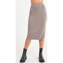 SPÓDNICA EMERSON MAX MARA LEISURE. Spódniczki damskie Max Mara Leisure, s, bez wzorów, klasyczne, dopasowane. Za 799,00 zł.