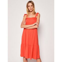 Sukienka letnia Banana Moon Lou Peachy IBD62. Pomarańczowe sukienki damskie Banana Moon, na lato, l, bez wzorów, z bawełny, bez kołnierzyka, bez rękawów. Za 339,00 zł.