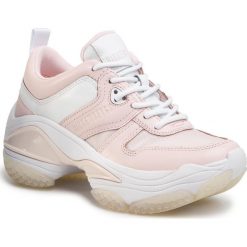 Sneakersy BIKKEMBERGS - Pascaline B4BKW0092 Soft Pink/White. Różowe półbuty damskie Bikkembergs, na co dzień, bez wzorów, ze skóry ekologicznej, bez obcasa, na płaskiej podeszwie, bez zapięcia. W wyprzedaży za 649,00 zł.